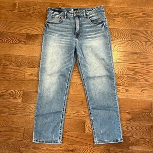 Elizabeth High Rise Crop Straight Leg